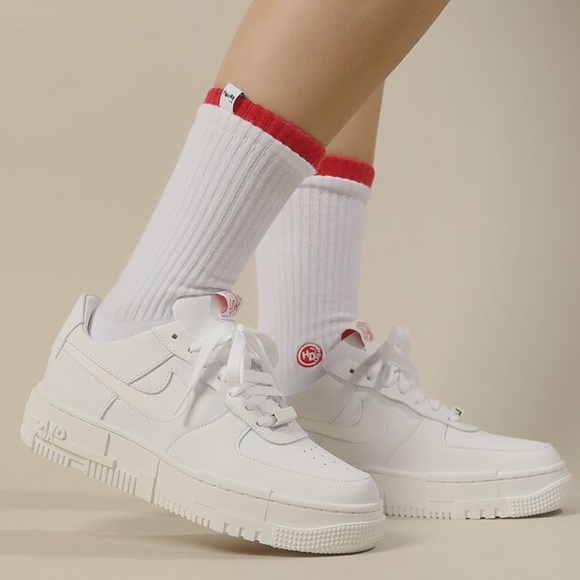 NWT Air Force 1 Pixel Women’s Shoes - Picture 3 of 11